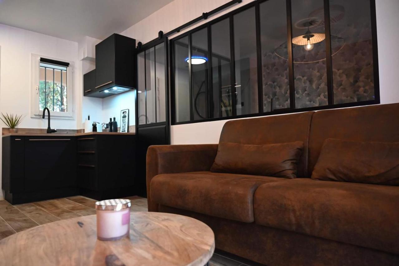 Appartement Cosy & Moderne A 180M De La Plage Санарі-сюр-Мер Екстер'єр фото